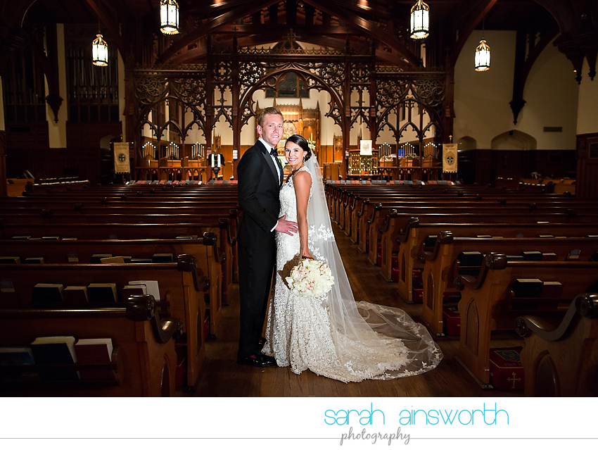 houston-wedding-photographer-christ-church-cathedral-petroleum-club-of-houston-wedding-photographer-charlotte-chris024