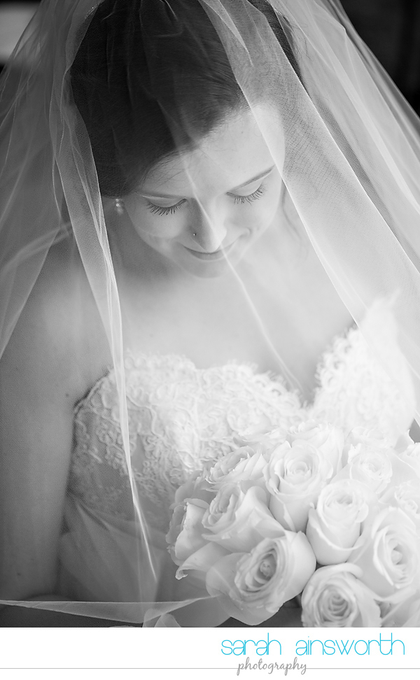 houston-wedding-photographer-crystal-ballroom-wedding-bridal-pictures-rice-hotel-annie005
