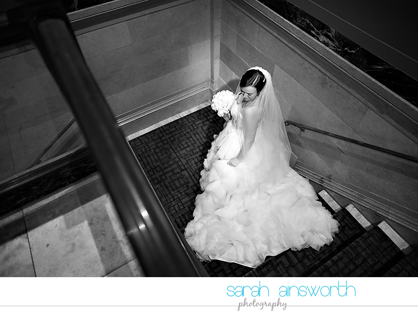 houston-wedding-photographer-crystal-ballroom-wedding-bridal-pictures-rice-hotel-annie010