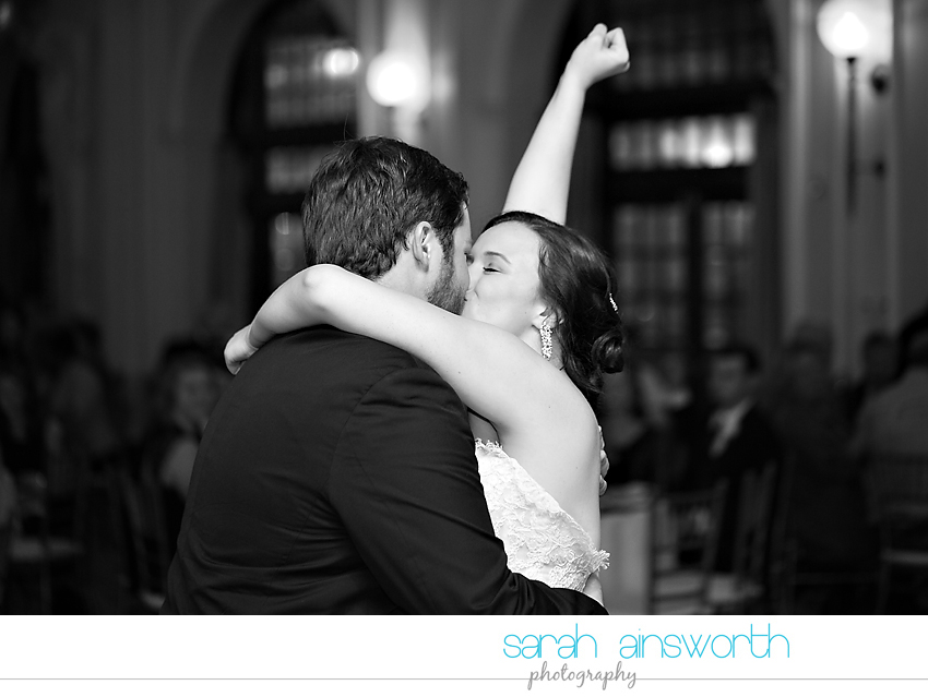 houston-wedding-photographer-crystal-ballroom-wedding-rice-hotel-annie-brad52
