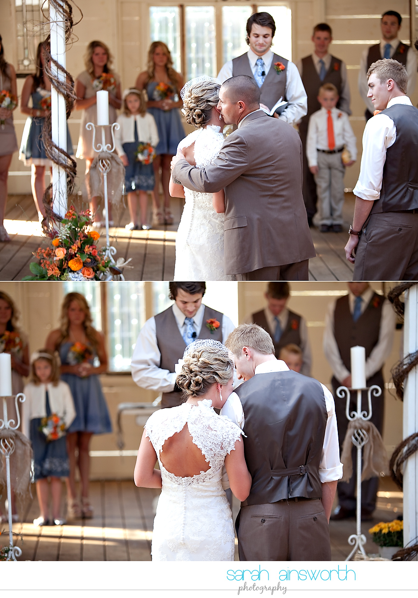 houston-wedding-photographer-gatesville-wedding-ruby-caroline-vintage-wedding-fall-wedding-cortney-bobby33
