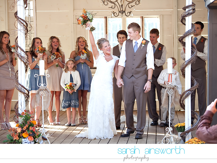 houston-wedding-photographer-gatesville-wedding-ruby-caroline-vintage-wedding-fall-wedding-cortney-bobby36
