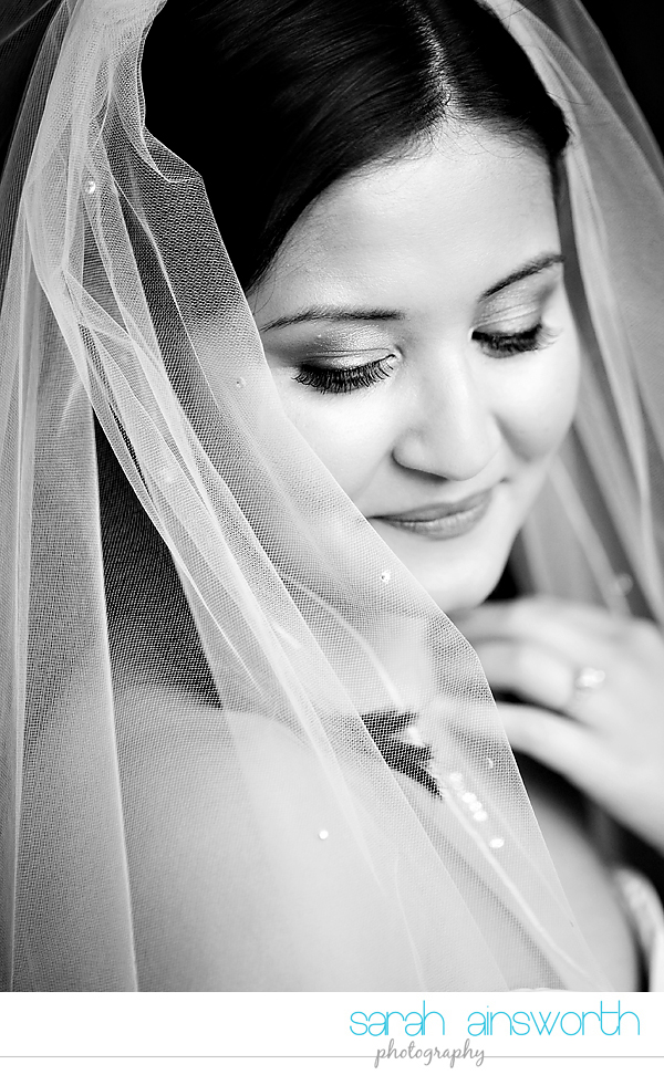 houston-wedding-photographer-hotel-zaza-wedding-bridal-portraits-linette011