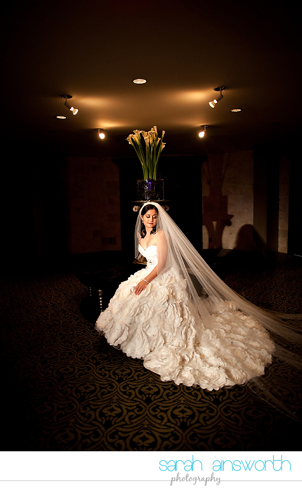 houston-wedding-photographer-hotel-zaza-wedding-bridal-portraits-linette017
