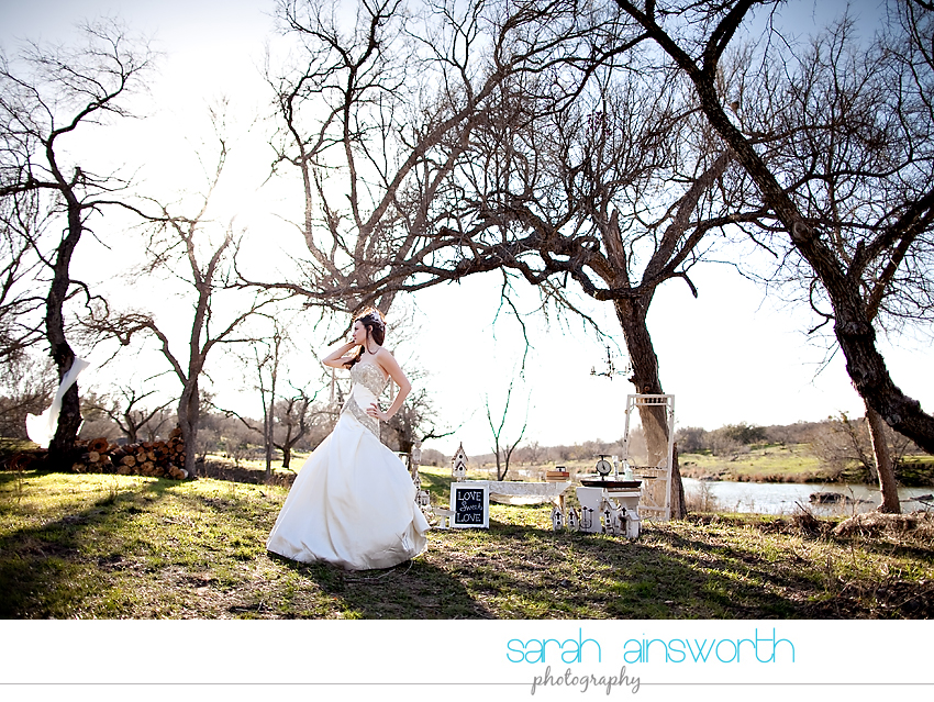 styled-bridal-shoot-hill-country-vintage-inspired-styled-bridal04