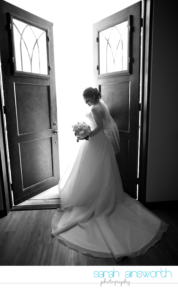 houston-wedding-photographer-briscoe-manor-wedding-bridal-portraits-nicole014