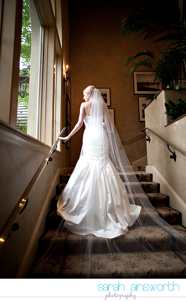 houston-wedding-photographer-royal-oaks-country-club-wedding-bridal-portriats-sara003