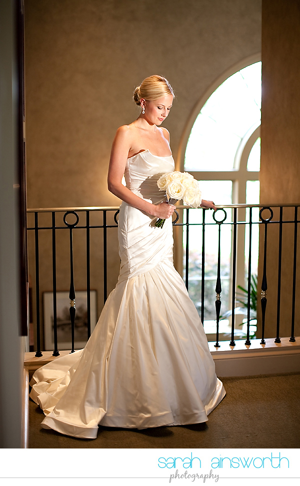houston-wedding-photographer-royal-oaks-country-club-wedding-bridal-portriats-sara004