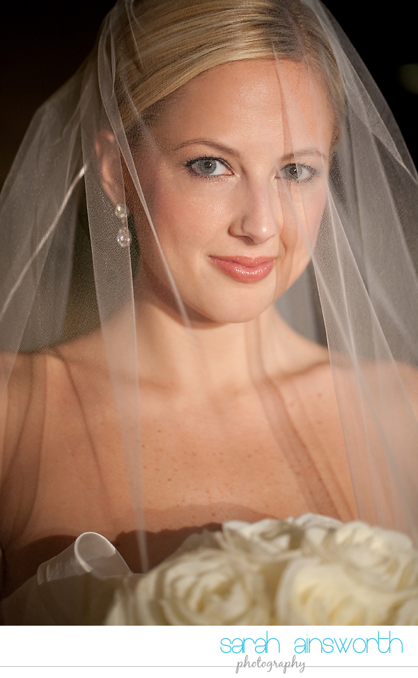 houston-wedding-photographer-royal-oaks-country-club-wedding-bridal-portriats-sara017