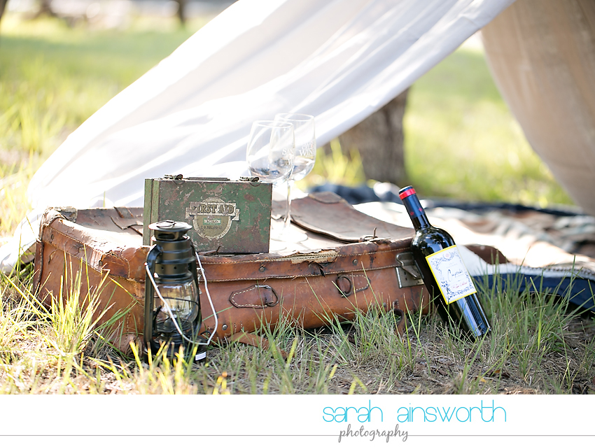 houston-wedding-photographer-fall-engagement-pictures-camping-styled-shoot-brenna-mason004