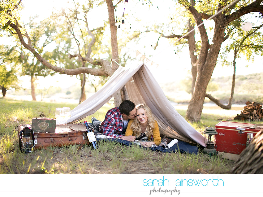 houston-wedding-photographer-fall-engagement-pictures-camping-styled-shoot-brenna-mason026