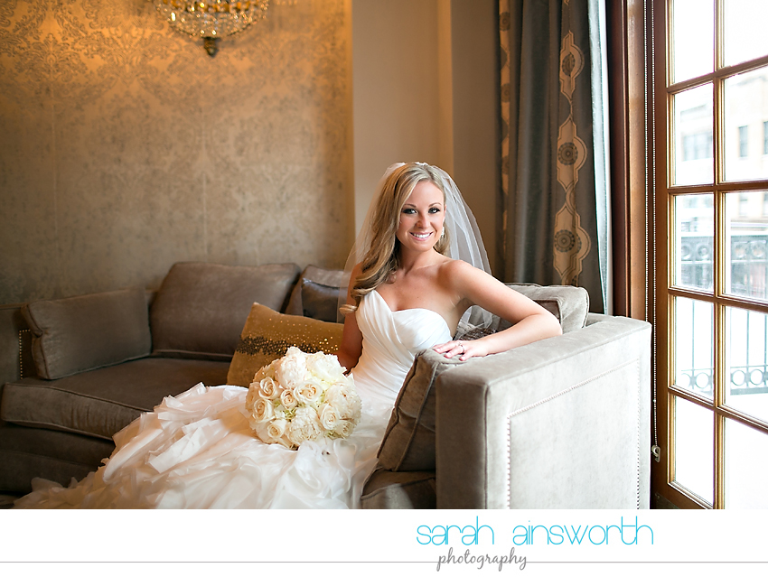 houston-wedding-photography-crystal-ballroom-wedding-bridals-rice-hotel-cindy024