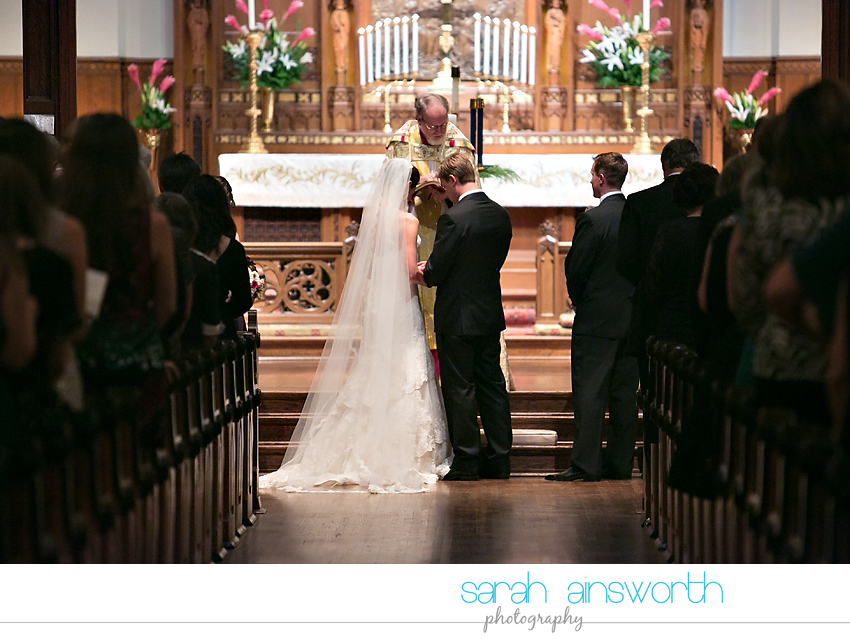 houston-wedding-photography-christ-church-cathedral-crystal-ballroom-wedding-rice-hotel-wedding-magnolia-hotel-wedding-rebecca-chris036