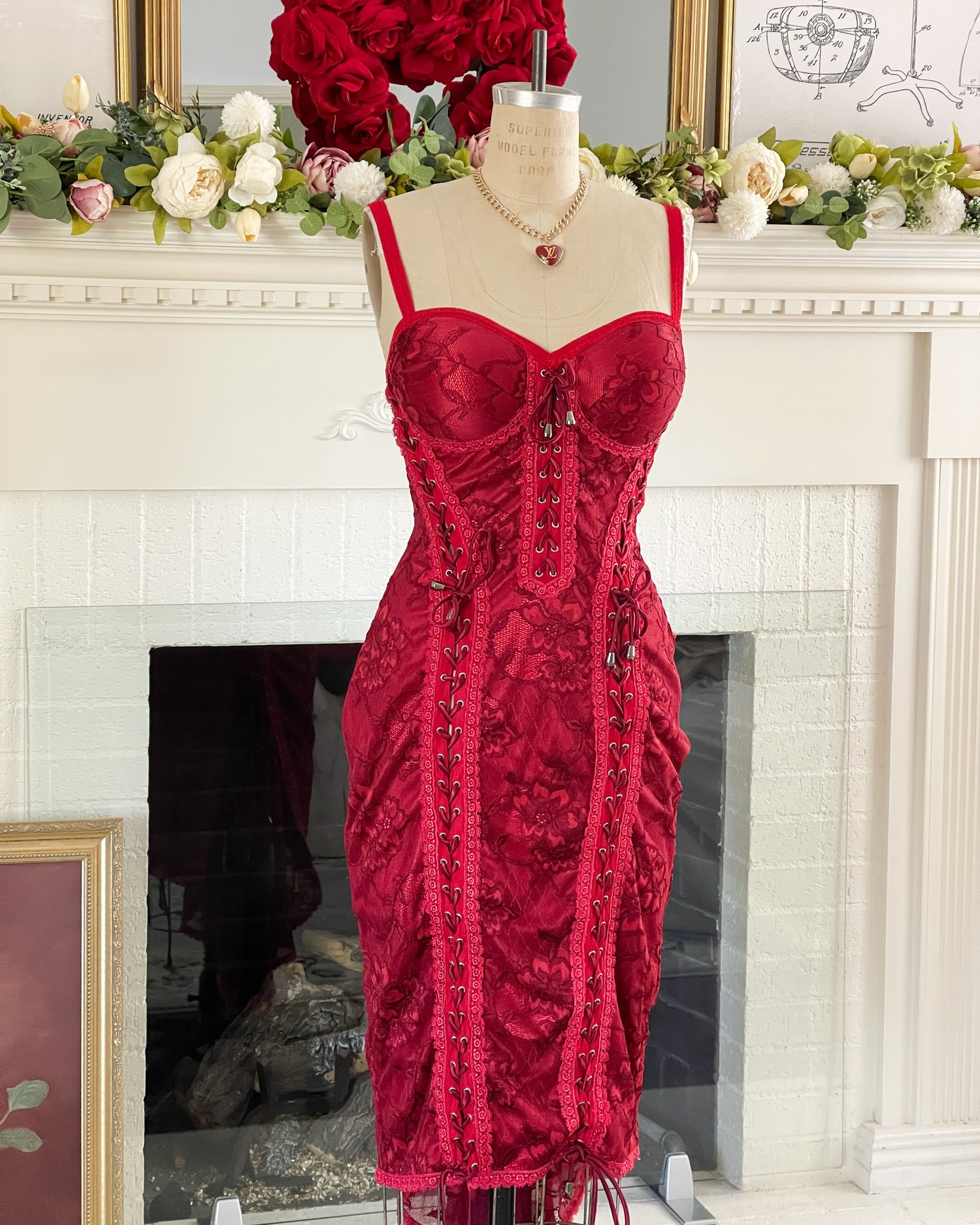 RARE Luxurious English Designer Red Lace-Up Bustier Corset Dress (M-L) —  sororité.