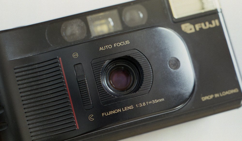 Fujifilm Appareil photo compact ancien Point & Shot 35 mm FUJI DL-50 film camera 
