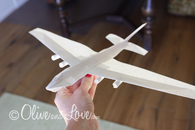 747 jumbo jet paper airplane