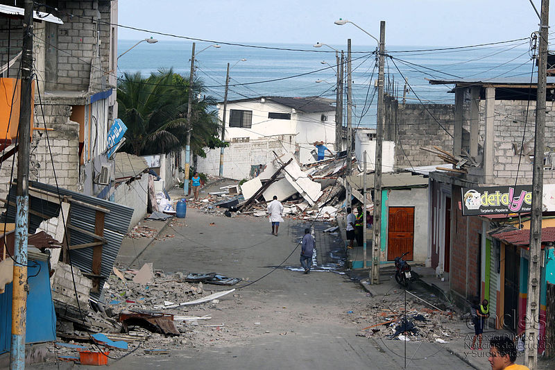 The aftermath of the powerful earthquake which hit coastal Ecuador two days before this photo was taken. Photo of Perdernales Canton in Manabi, Ecuador taken 18 April 2016. (Micaela Ayala V/ANDES)