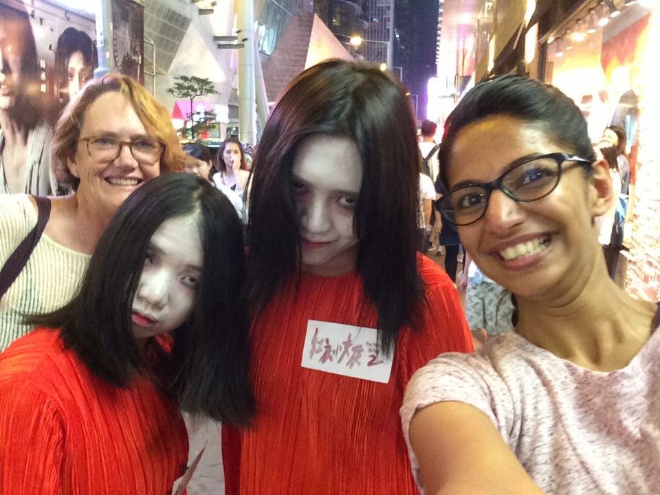Even if they are scary, they will smile seeing Niya on a Hong Kong Tour