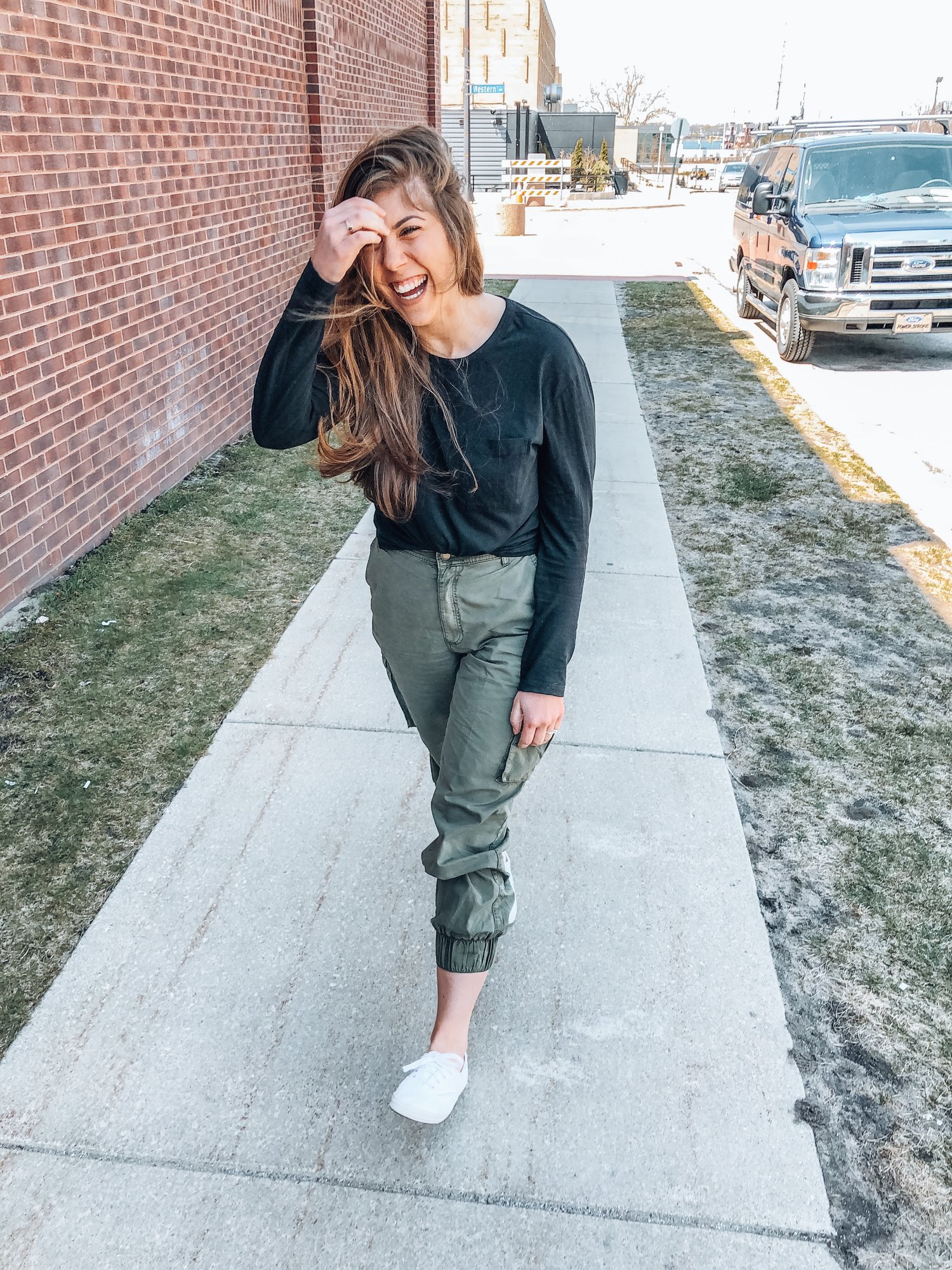 OOTD / Cargo Joggers — Katie Weis - Motherhood, Affordable Fashion & Beauty  - West Michigan Lifestyle Blogger