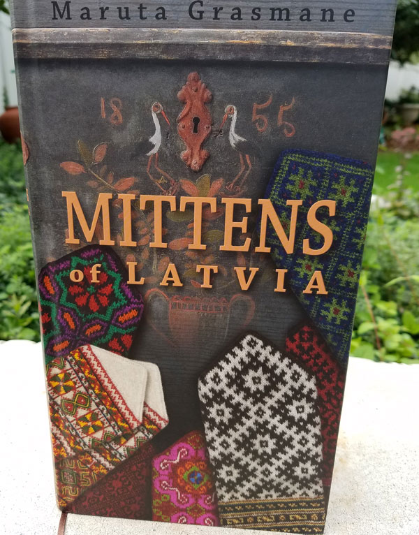 Mittens-of-Latvia-book