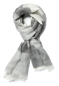 men's style: lightweight scarf