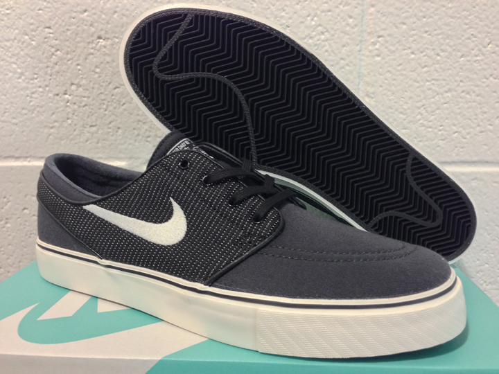 Perla El sendero Acumulativo Just in new color ways in Nike SB Stefan Janoski skate shoe below is  anthracite/ivory black, come on in and check out the other new colors! — NC  Boardshop