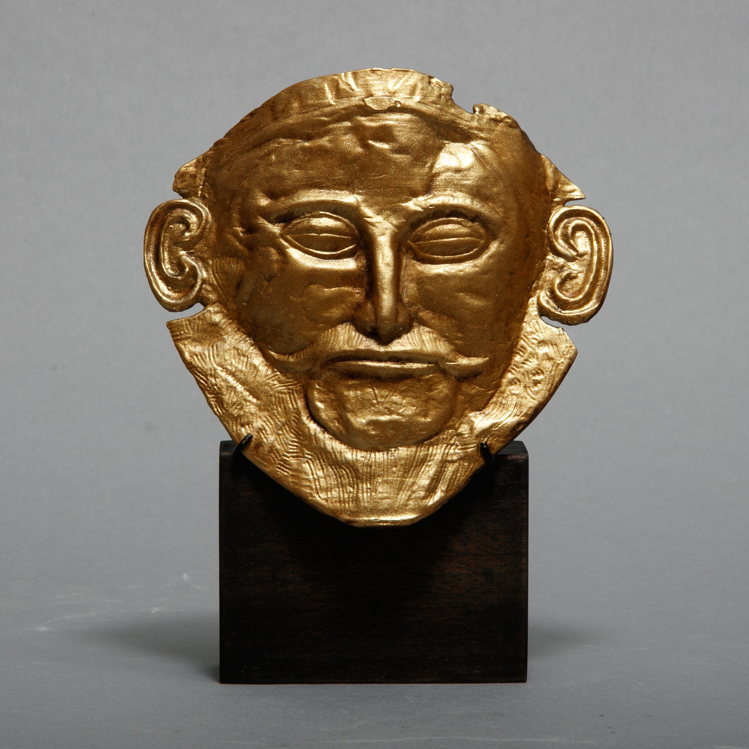 Mask of — Dana -sculptor-