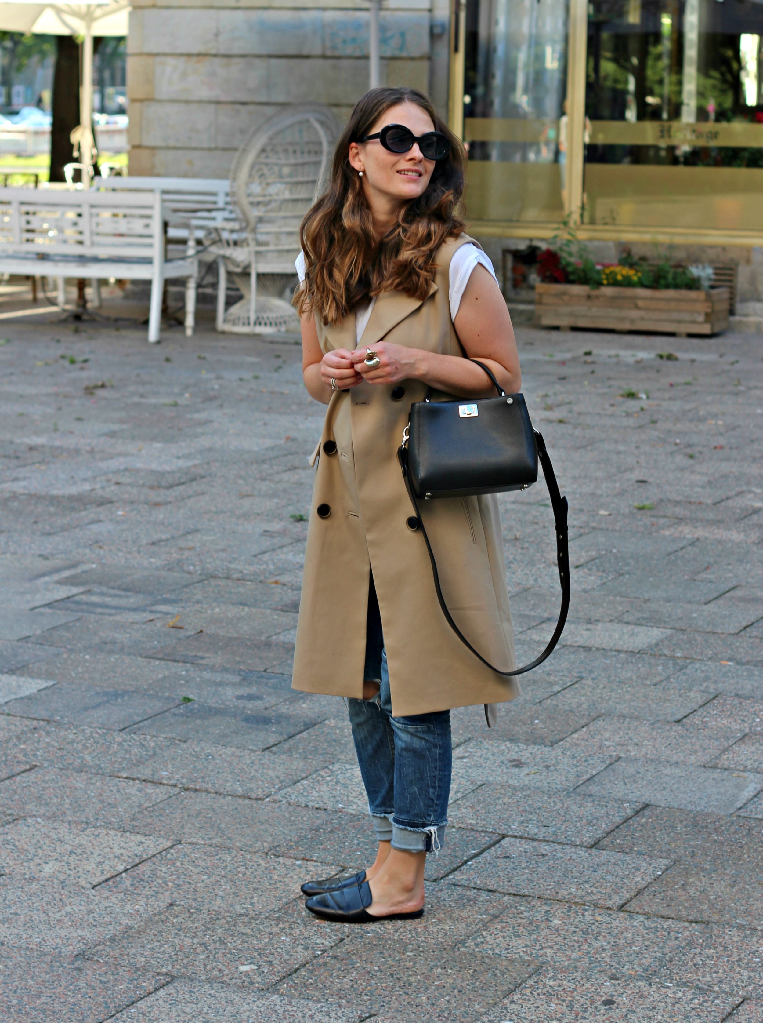 annaporter-vest-beige-casual-outfit-kachorovska-bag-2-updated