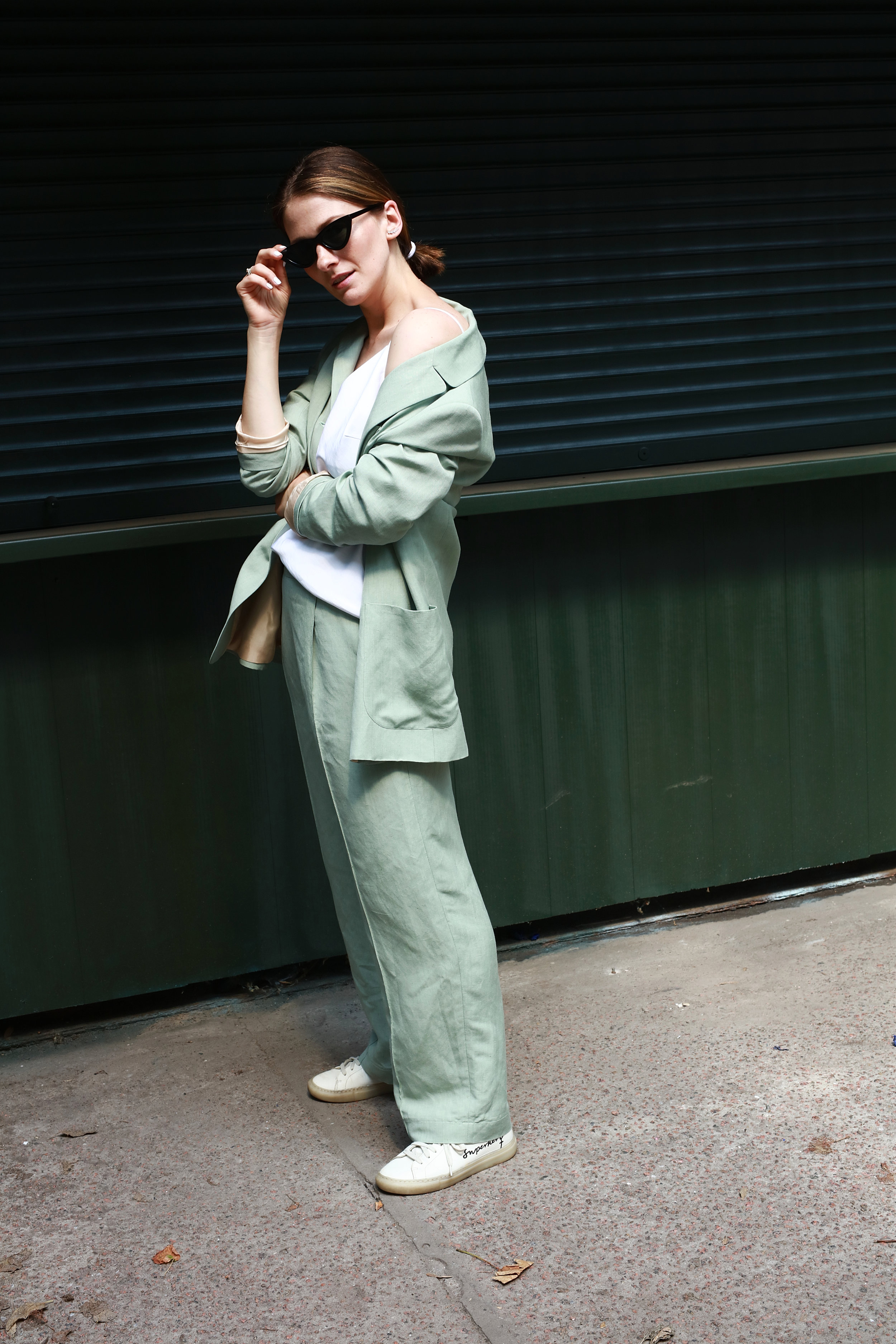 http___ann-a-porter.com_linen-jacket-and-trousers-katimo-1