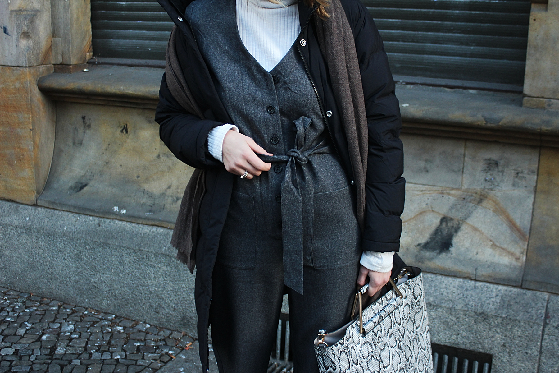 annaporter-workers-jumpsuit-winter-look (3)