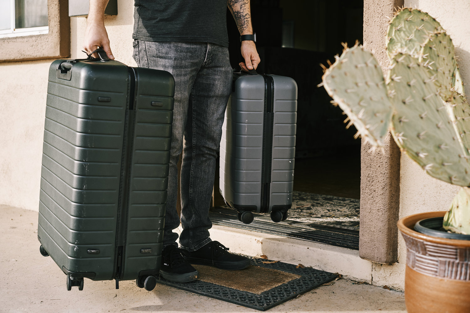 Is the Away Suitcase Awesome or Overhyped?