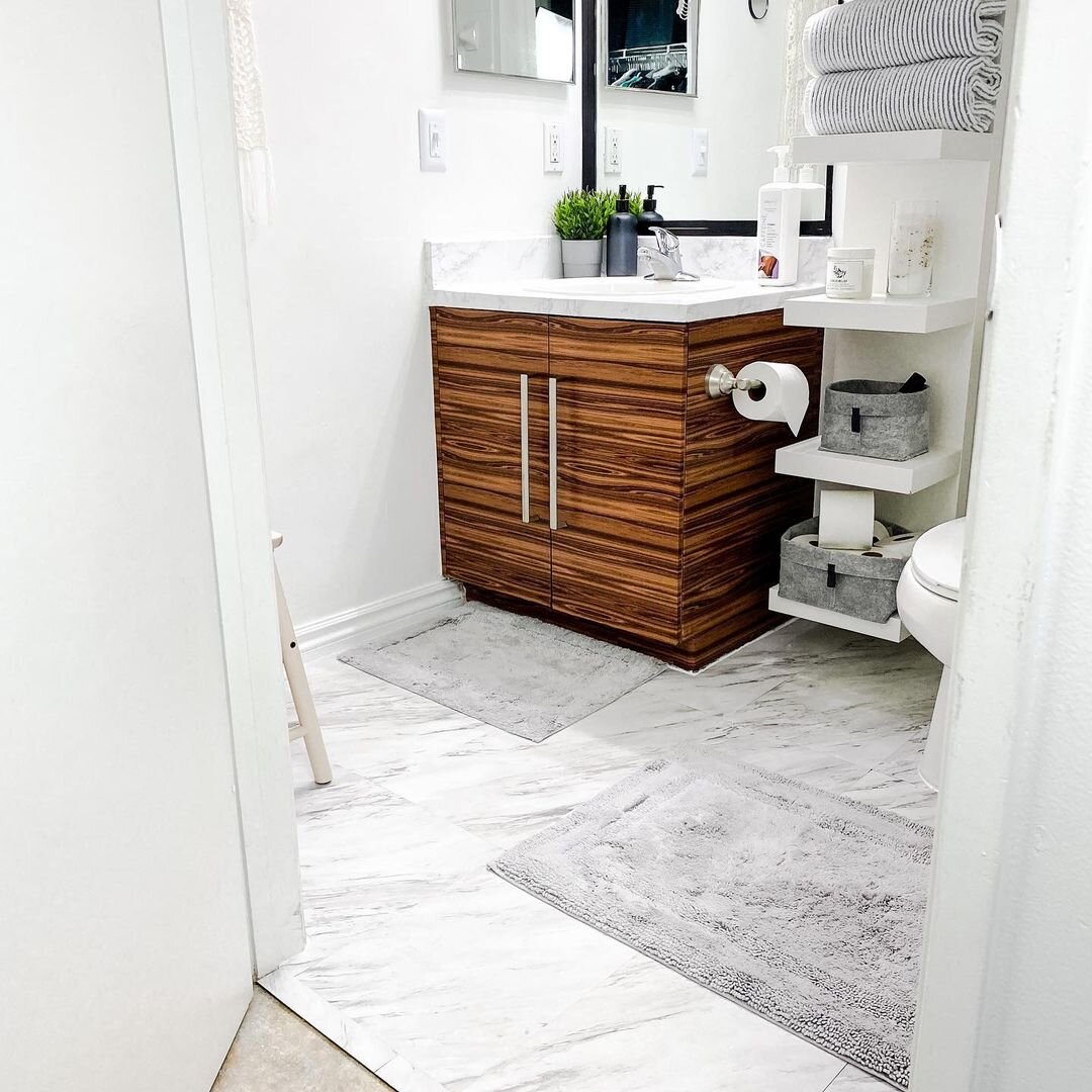 How to Cover Ugly Rental Bathroom Floors with a Vinyl Mat - The Homes I  Have Made