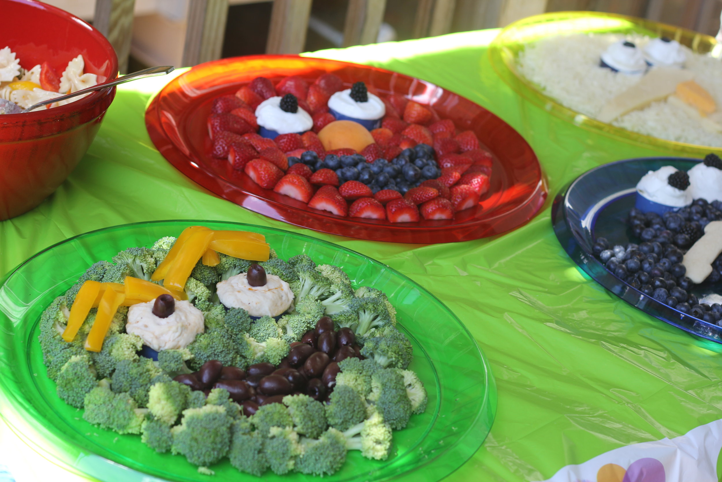 Sesame Street Fruit and Vegetable trays
