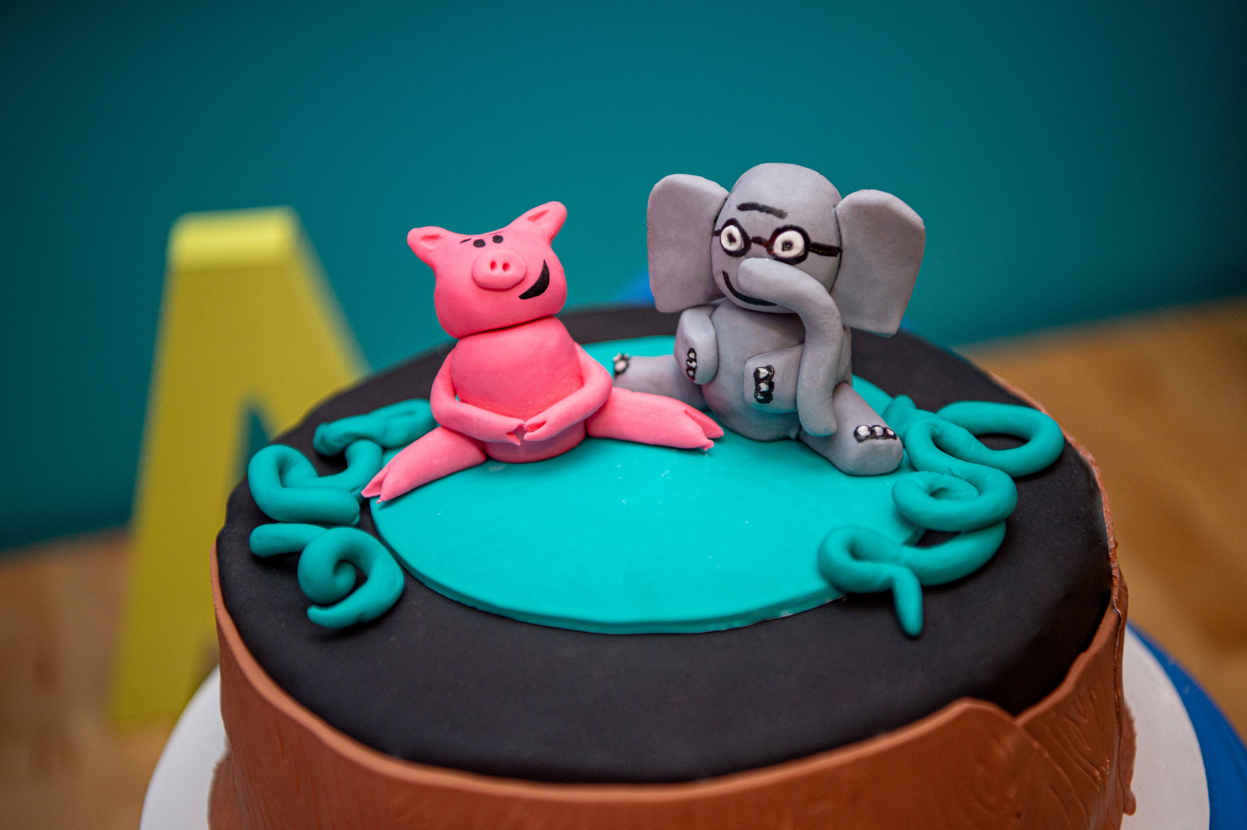 Elephant and Piggie Cake Toppers