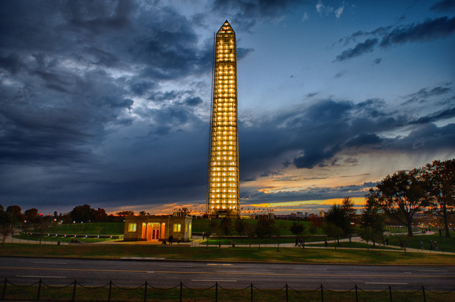 Washington Monument - Lit