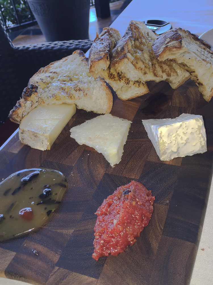 Trio Grill - Awesome Cheese Board
