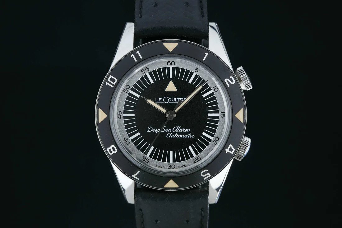 the-jlc-deep-sea-alarm-montres-publiques-the-vintage-watch-magazine