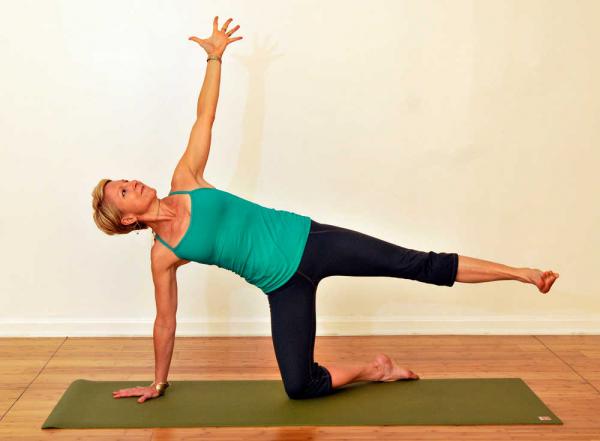 From: http://www.blufftontoday.com/bluffton-news/2012-03-14/hot-n-healthy-side-plank-and-variations#.UMpdKOTAeSo