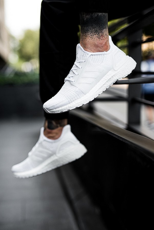 ultra boost 19 all white