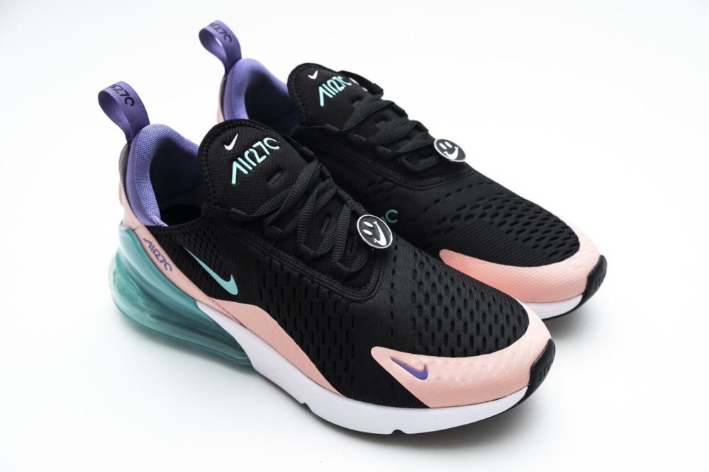 have a nike day air max 270