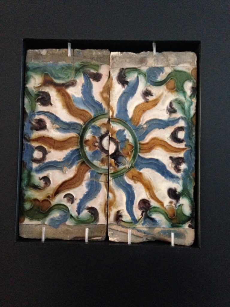 This beautiful artifact is an example of an Artista tile.