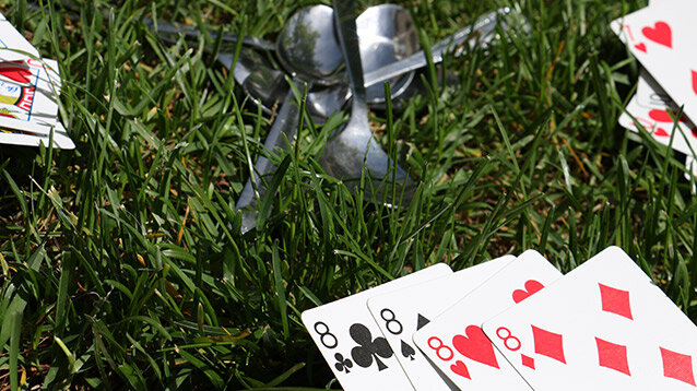 How To Play Spoons — Gather Together Games