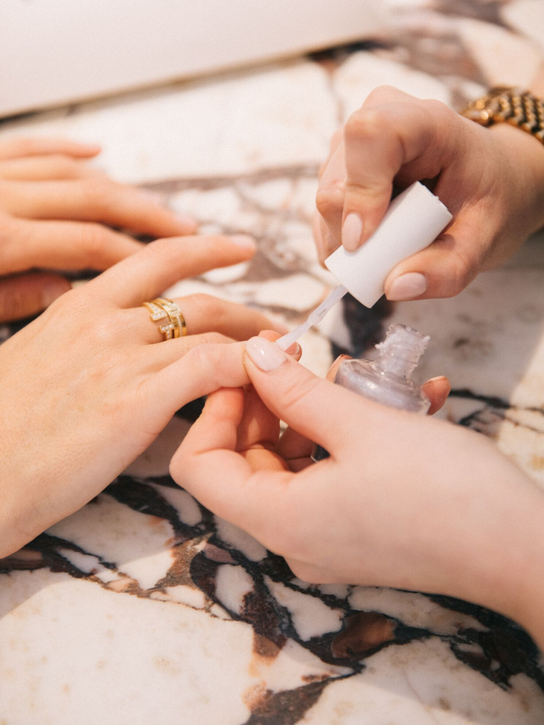 Differences Between Acrylic, Gel, SNS, and Shellac Nails, by Dorothy  Jmeyer
