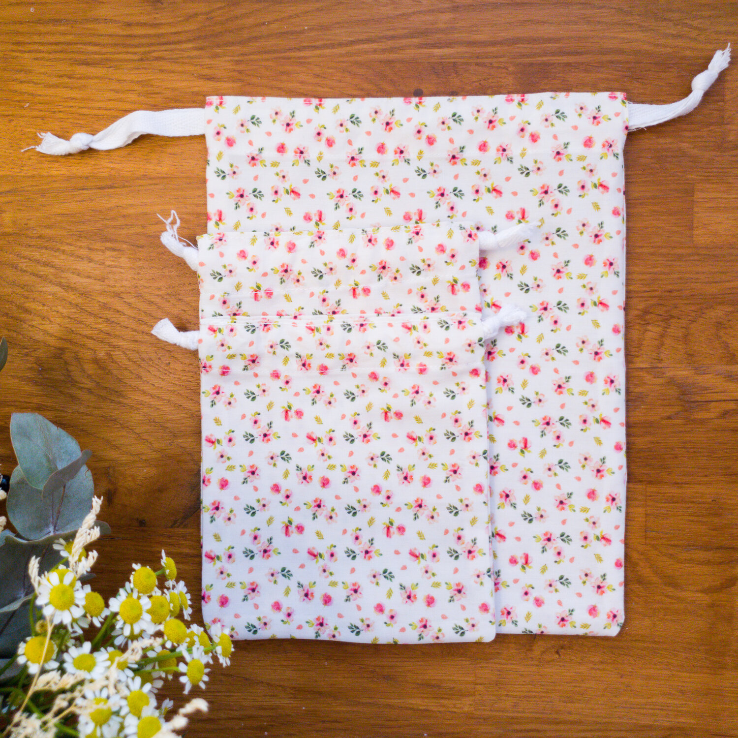 Lot de 5 Coton lavable bébé en coton bio fleuris et colorés — Atelier  Malherbe