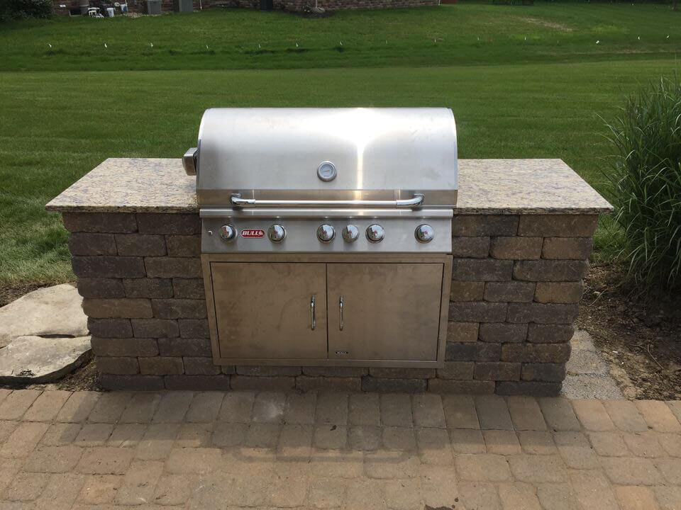 5 Tips for Creating an Outdoor Kitchen Grill Island in Dublin, OH