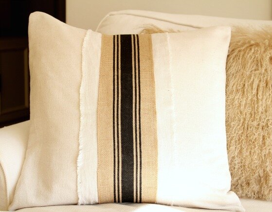 Drop cloth pillow tutorial http://mysoulfulhome.com