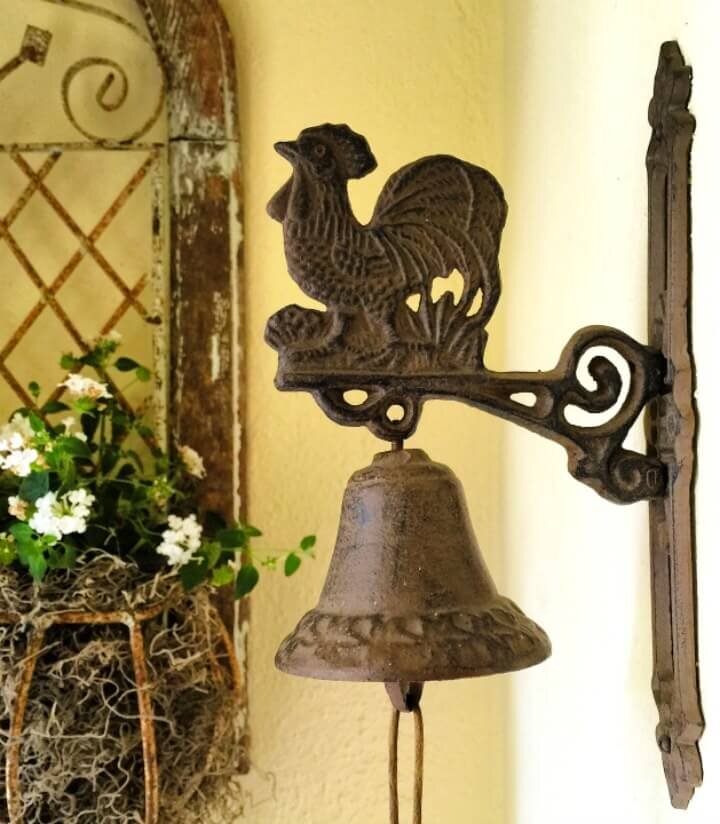 Front door bell http://mysoulfulhome.com
