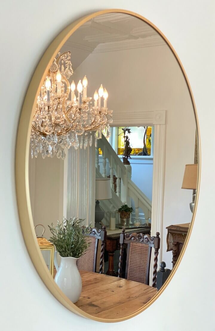 Modern round mirror https://mysoulfulhome.com