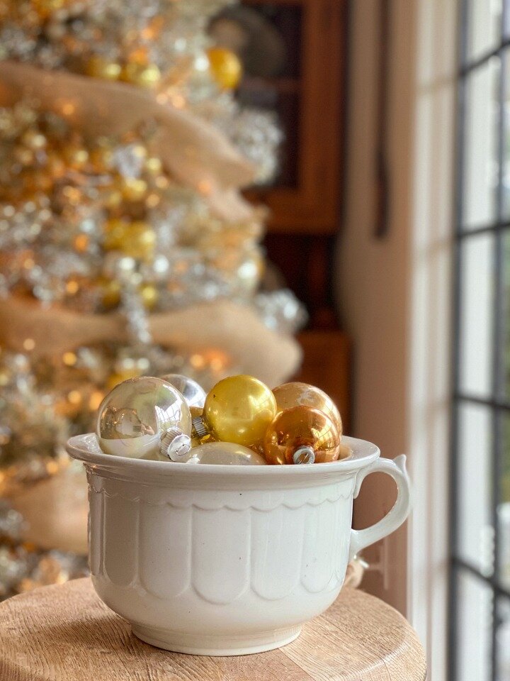 easy and elegant holiday decor ornaments in a bowl https://mysoulfulhome.com