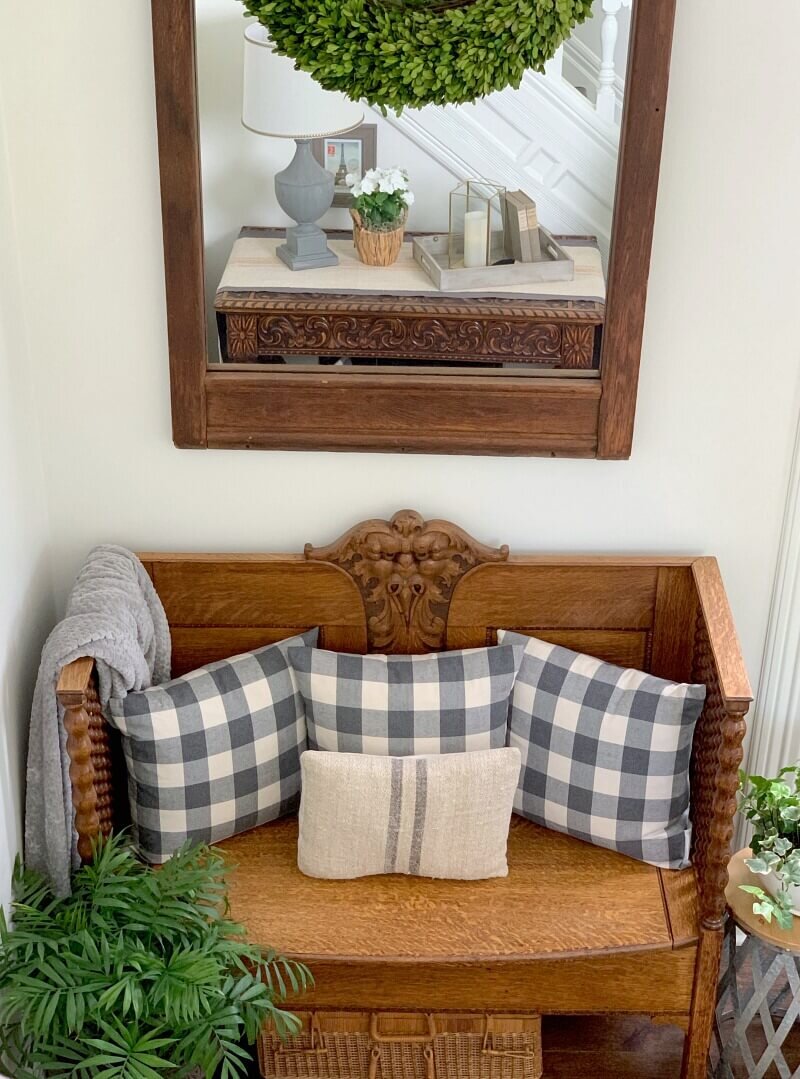 entry decor bench https://mysoulfulhome.com